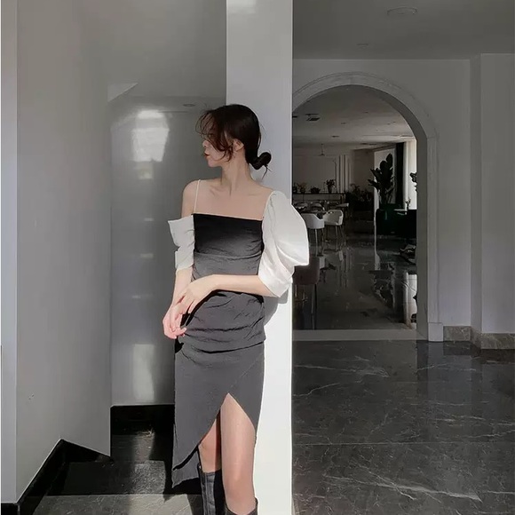 Fitted Black Dress with Statement Sleeves - Picture 4 of 5